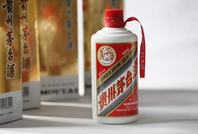 10月：電商平臺開賣飛天茅臺，電商入場能否打掉“黃牛”