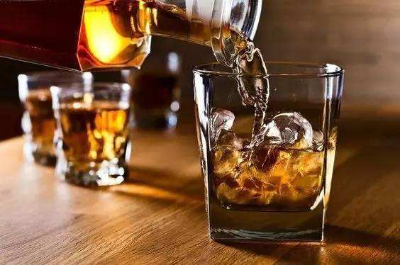 威士忌是什么酒？威士忌酒的喝法大全