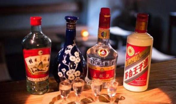 白酒多少度以上稱為高度酒？什么度數(shù)的白酒才好喝？