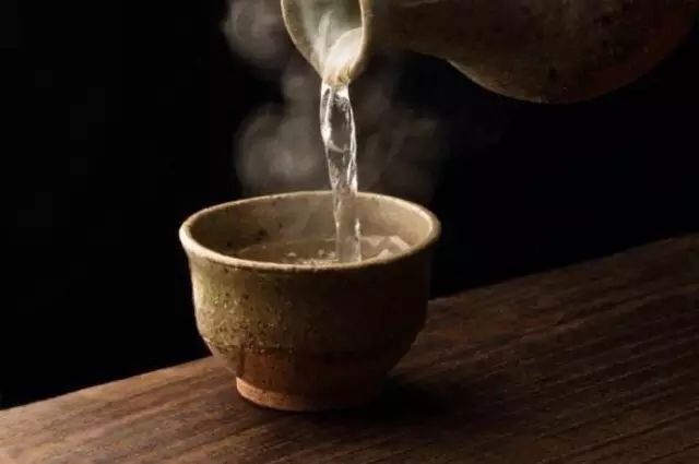 白酒苦是什么原因造成的？白酒最簡便的去苦方法是什么？