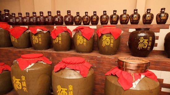 醬香型白酒放幾年喝最好？醬香型白酒怎么存放好？