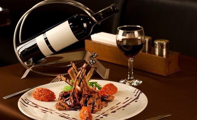 紅酒配什么餐飲？