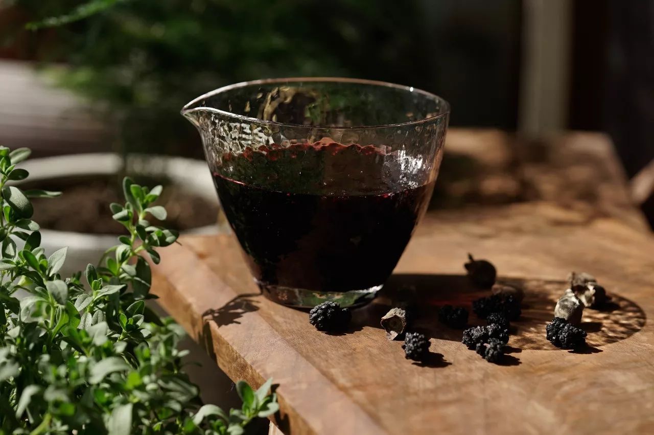 怎樣制作桑葚酒？桑葚釀酒的制作方法
