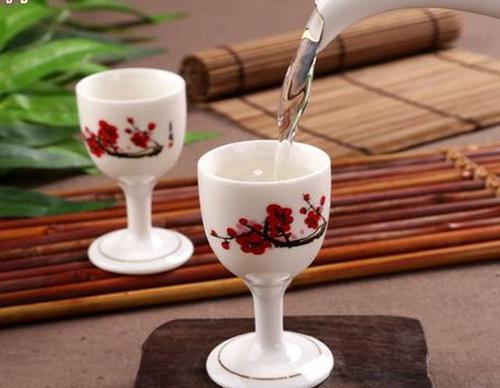 酒和菜怎么搭配？怎么判斷自己一次可以喝多少酒？