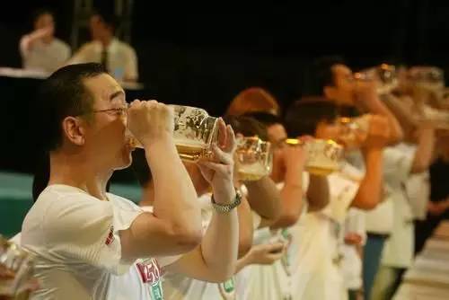 喝啤酒可以搭配什么零食？啤酒有什么搭配禁忌？