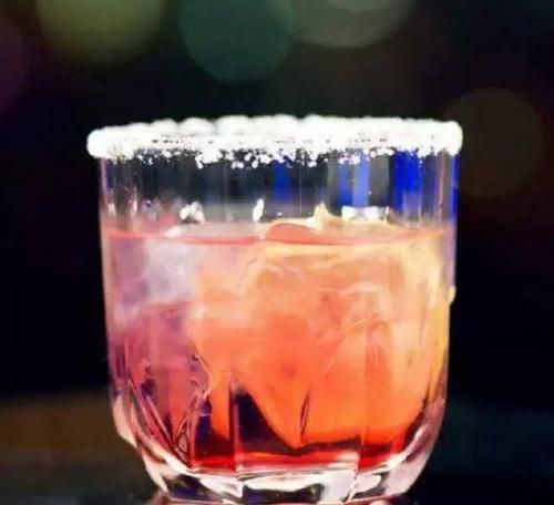 什么酒加鹽？雞尾酒加鹽的做法。