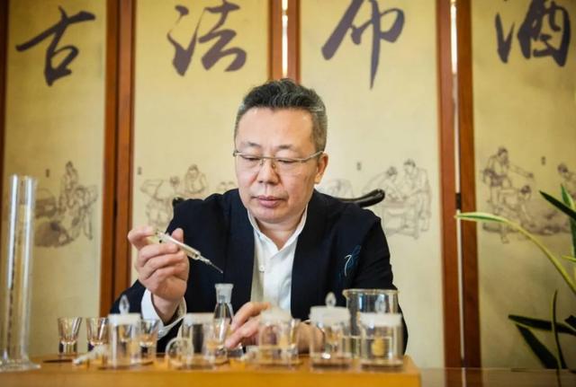 瀘州市酒類行業(yè)協(xié)會會長沈才洪:四川釀酒工業(yè)策駑礪鈍，陸續(xù)復工