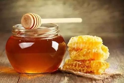 蜜月和蜂蜜酒有什么關(guān)系？蜂蜜酒有什么功效？