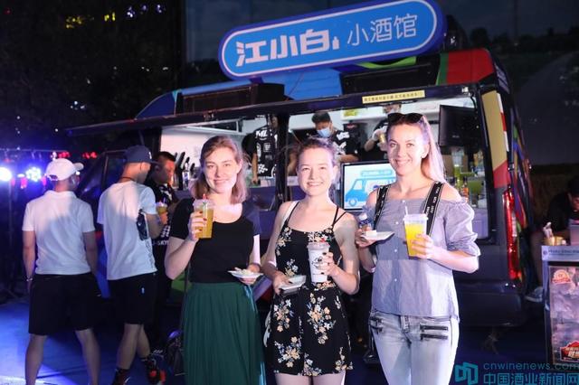 線上云鑒酒，汾酒帶江小白、青海青稞酒崛起按下加速鍵