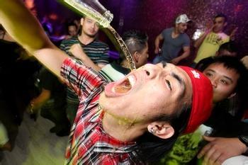 喝啤酒會長胖還是喝葡萄酒會長胖？怎樣喝酒不會長胖？