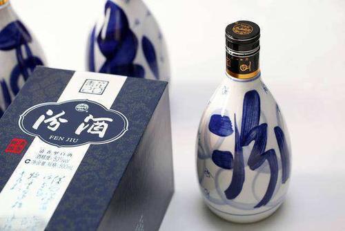 營收領(lǐng)漲白酒股，關(guān)聯(lián)交易3年銳減近20億，全解汾酒“加減法”
