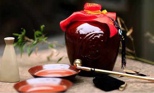 白酒中甲醛有什么危害？如何去除白酒中的甲醛？