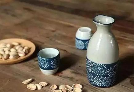 為什么小曲清香白酒發(fā)苦？小曲清香白酒怎么除苦？