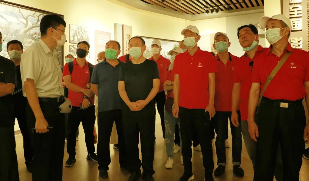 小糊涂仙《防務(wù)新觀察》軍迷紅色之旅圓滿收官！