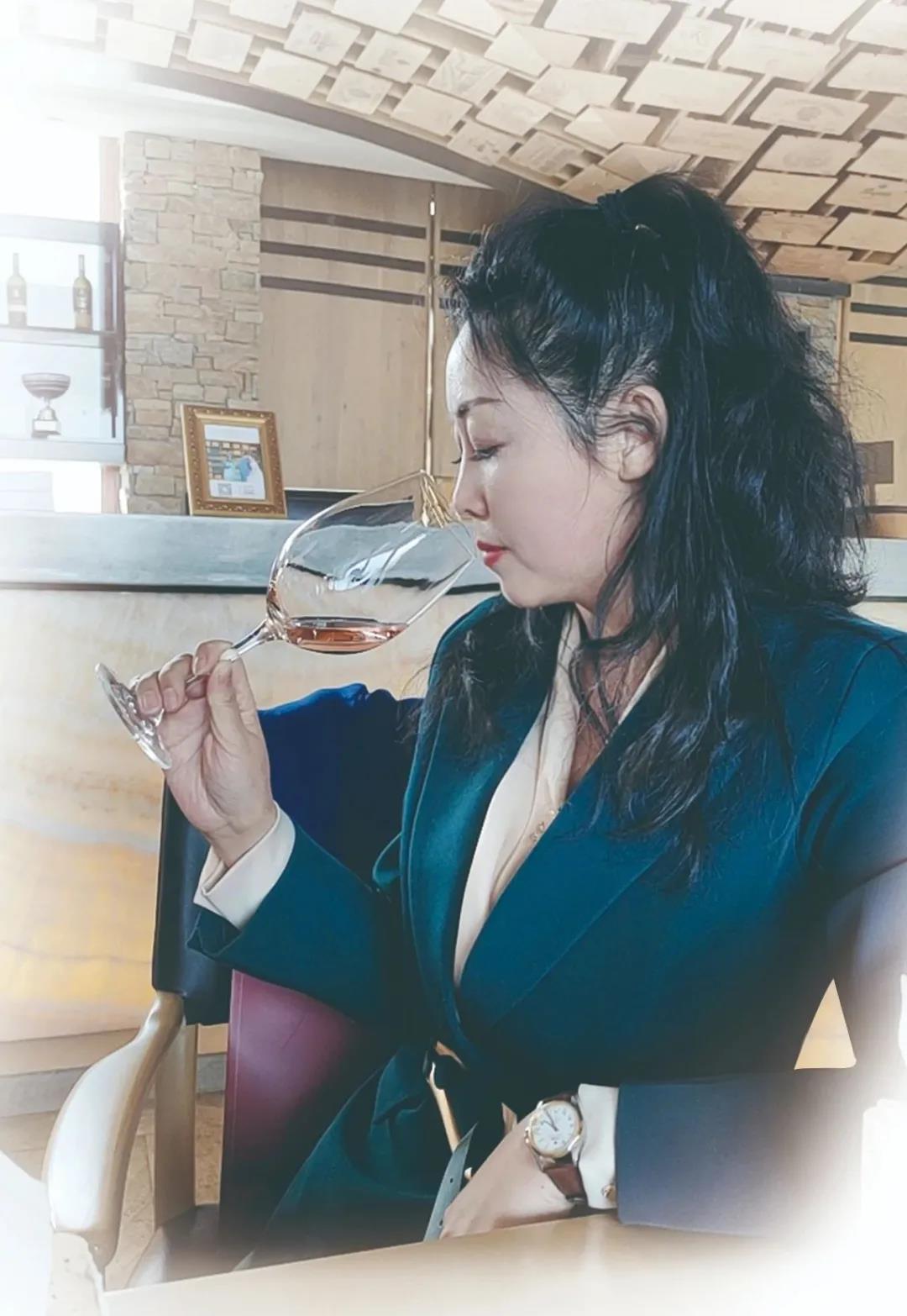 李亞麗：酒飲消費，給不同年齡段“貼標(biāo)簽”
