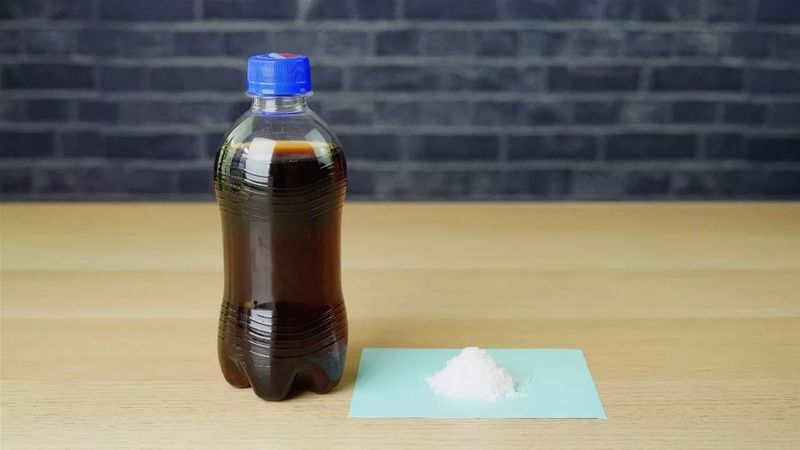 洋酒里加可樂(lè)(加可樂(lè)的洋酒)