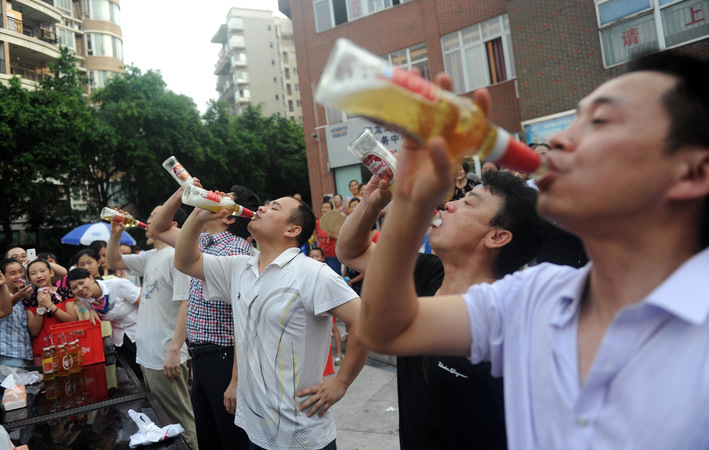 老外喜歡白酒嗎(外國(guó)人喜歡喝白酒嗎)